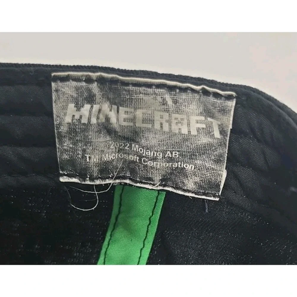 Minecraft Youth Floating Creeper Head Snapback Hat Mojang